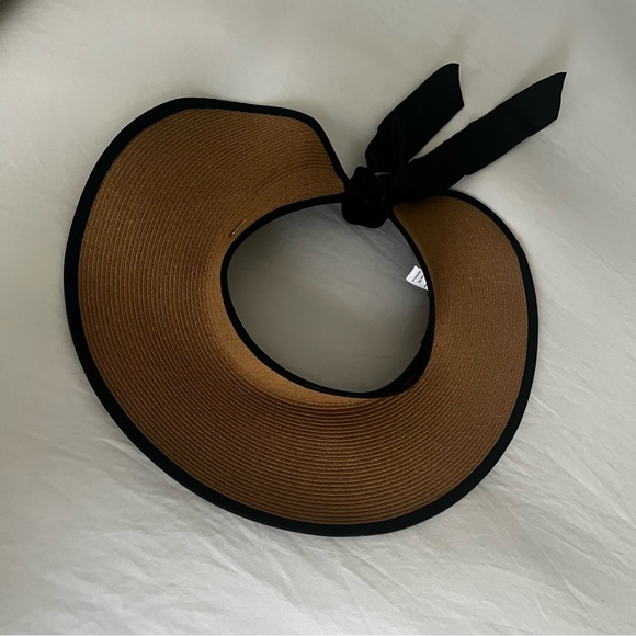 Visor Hat with Ribbon - Picture 3 of 3